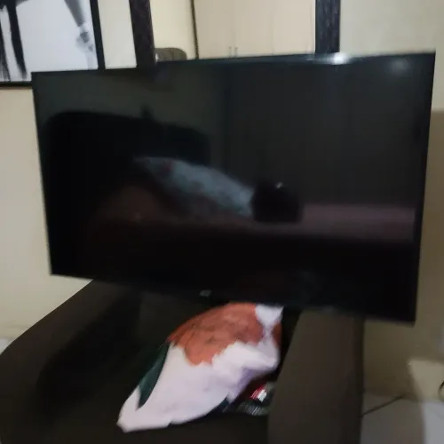 TV SAMSUNG 49 SMART LIGA E FICA A TELA EM AZUL TELA NÃO ESTÁ QUEBRADA