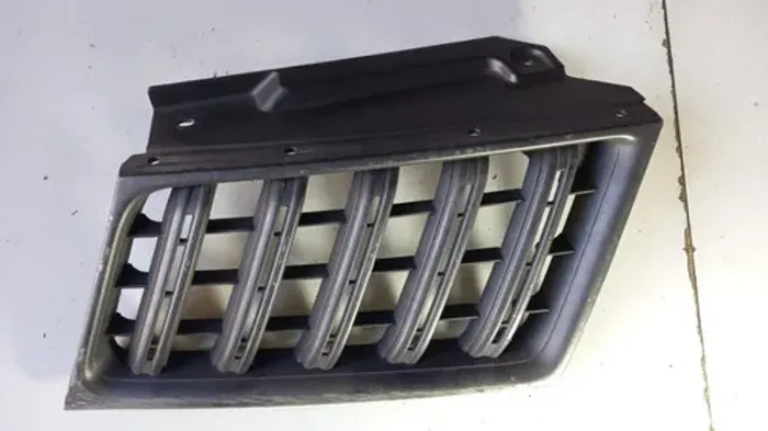 Grade Pajero Dakar 2011 2015 Direito Com Detalhe 7083 Mate