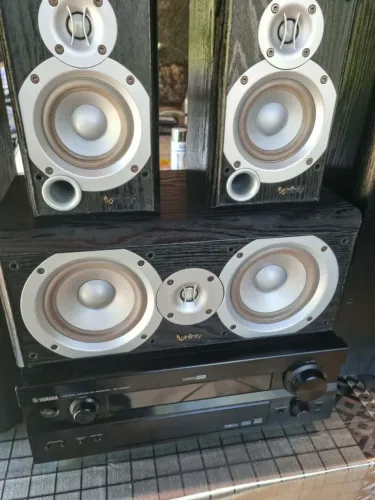 Completo conjunto home theater Infinity Primus