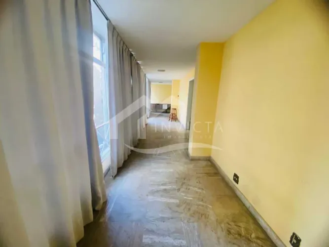 MARAVILHOSO SALA QUATRO QUARTOS COM VAGA DE GARAGEM NA ESCRITURA !!!