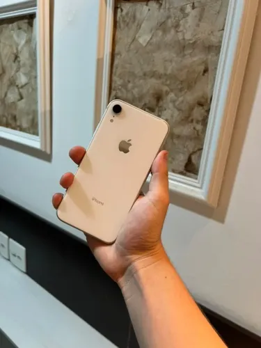 iphone XR 64gb