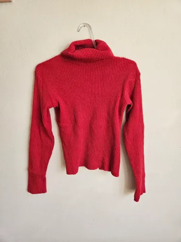blusa de frio turtleneck vermelha, P