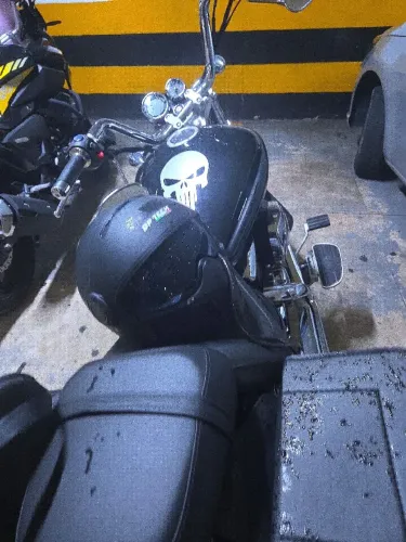 Denver 250 + sissy bar + suporte alforge + alforge lateral