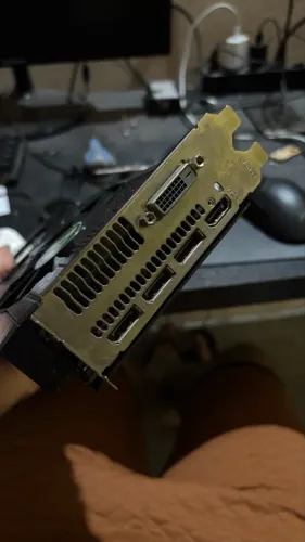 Vendo ou troco rx 570 4gb leia descrição