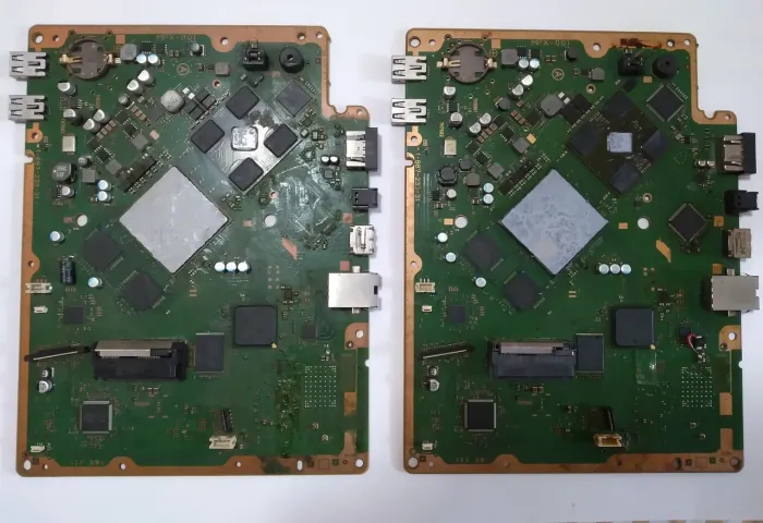 PLACA PS3 SUPER SLIM - RETIRADA DE PEÇAS