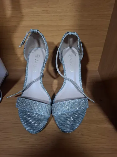 vende se salto alto
