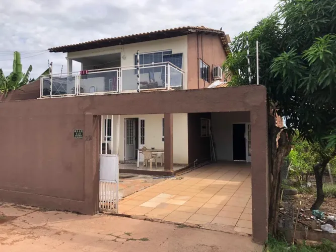 Casa para Venda em Cuiabá, Altos do Coxipó, 6 dormitórios, 2 suítes, 3 banheiros, 3 vagas