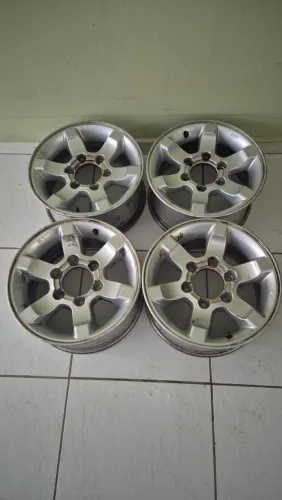 Jogo Roda Nissan Frontier Xterra/Frontier  Aro 15 2001 Ate 2007