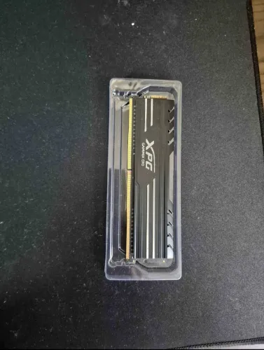 1 pente Memória Ram 8 GB (XPG) DDR4