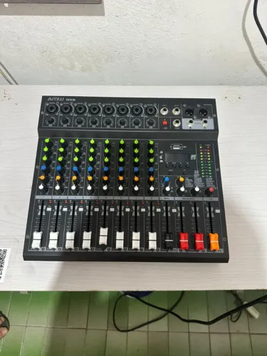 Mesa de som AMW GX8