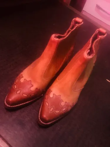 Bota de couro