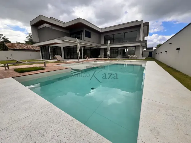 Oportunidade - Casa em Condomínio - Chácara Serimbura - Urbanova - 5 Dormitórios - 700m².