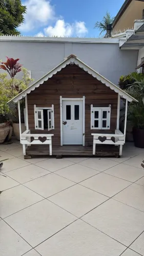CASINHA DE CRIANÇA - MADEIRA TAMANHO TOTAL: 2X2 INTERNO: 2X1,5