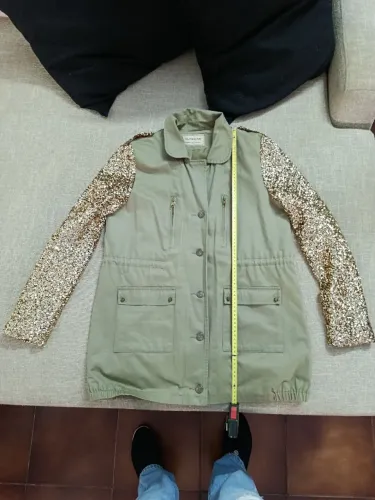 Parka verde mangas em paetê