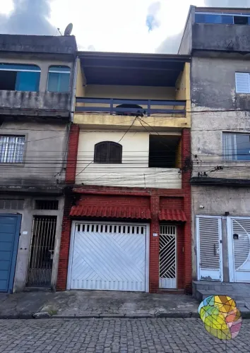 CASA PARA LOCAÇÃO - 2 DORM., SALA, COZINHA, BANHEIRO, LAVANDERIA E 70M²