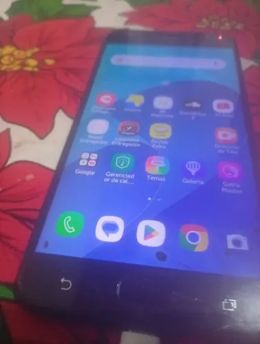 Celular asus