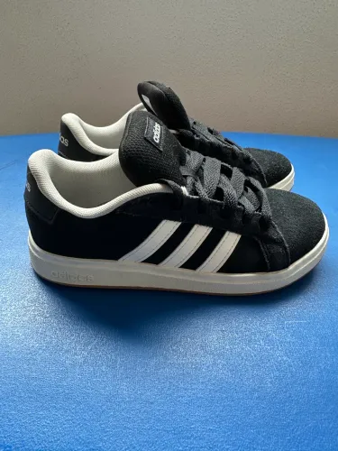 Tênis adidas grand court nº32