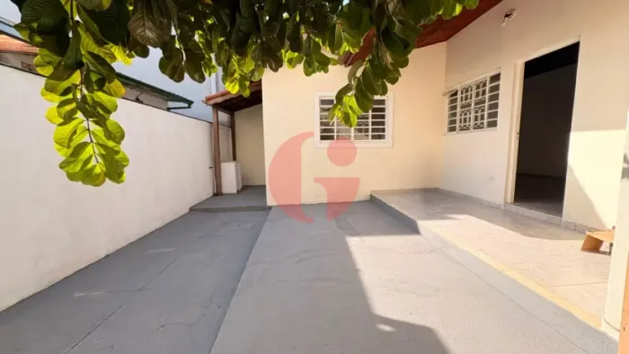 Casa para locação com 1 quarto e 1 banheiro - 50 m² construídos - No bairro Vila Ema - SJC