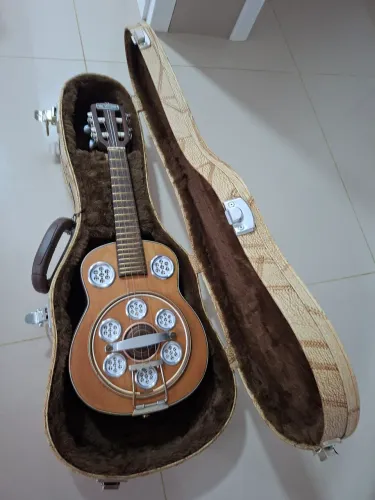 Cavaquinho del vecchio dinamico