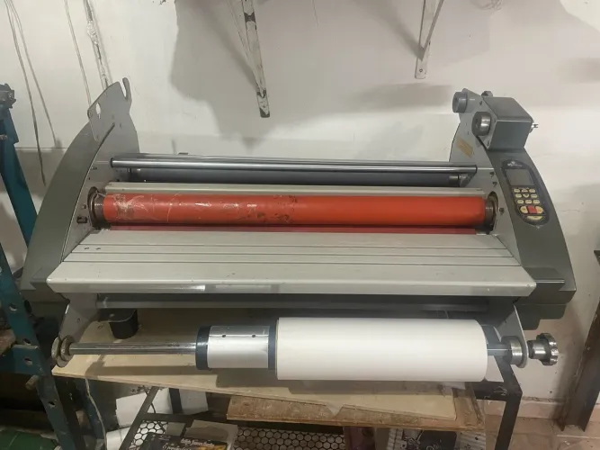 Máquina laminadora
