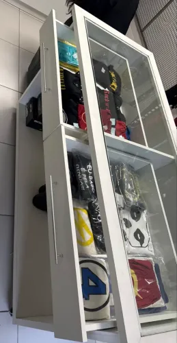 Balcão loja de roupa armário branco