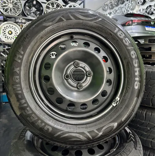 Estepe Aro 15 Polo Track 4x100 com pneu 