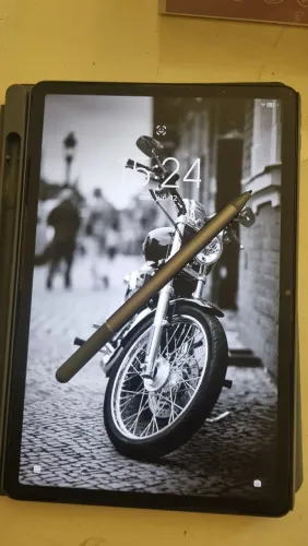 Tablet Tab M11 na caixa
