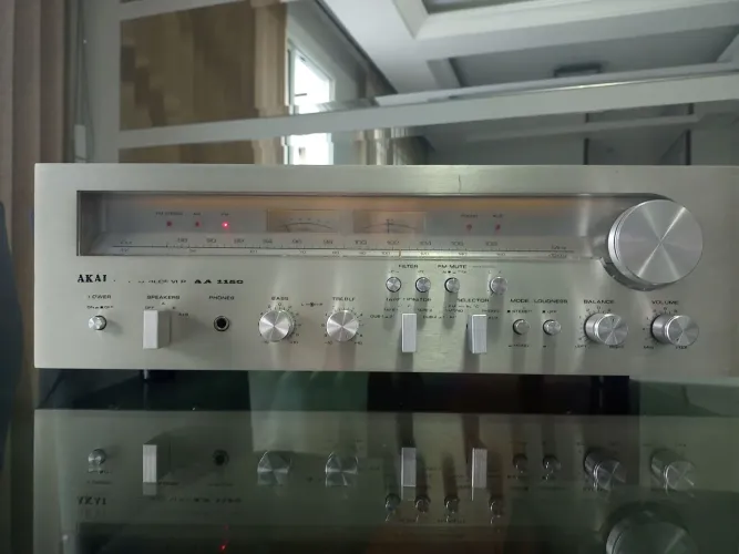 Receiver Akai AA-1150 