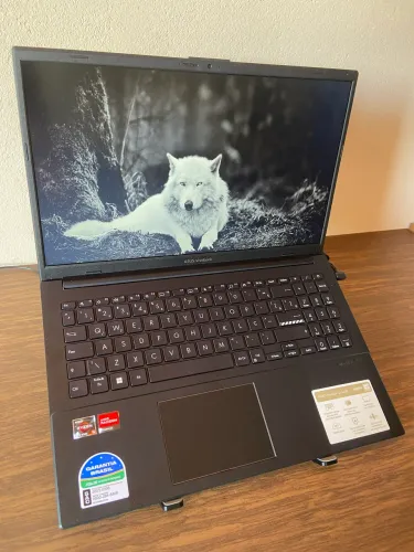 Notebook Asus Ryzen 5 / Radeon Graphics / 8GB RAM / 256GB SSD / Tela 15.6? FullHD