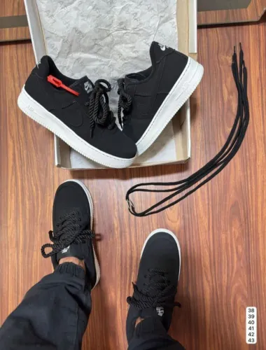 TENIS LINHA PREMIUM NIKE<br><br>NUM: 38/39/40/41/42/43<br><br>? ATACADO 01 PEÇA: 130,00