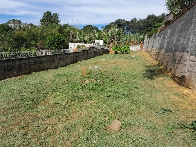 Terreno plano 10x50m à venda no Mogi Moderno