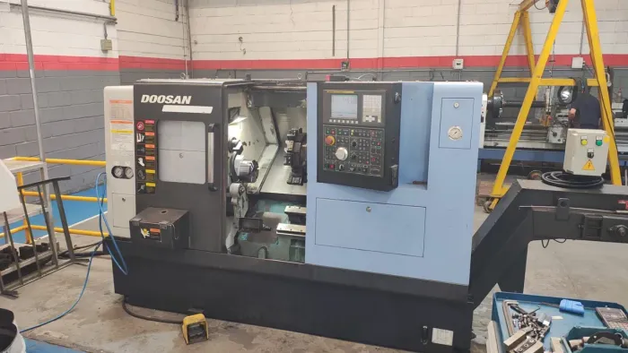 CENTRO DE TORNEAMENTO DOOSAN LYNX 220