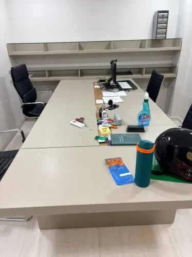 Estação de Trabalho Mesa Reuniões
