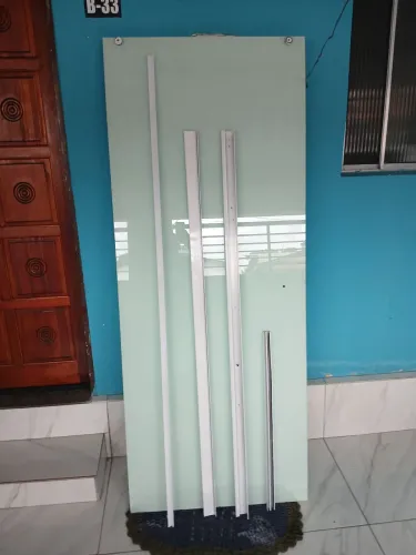 Porta de vidro completa 2.10 × 85