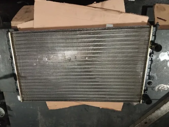 RADIADOR VW POLO CLASSIC 1.8 6KO121253AC
