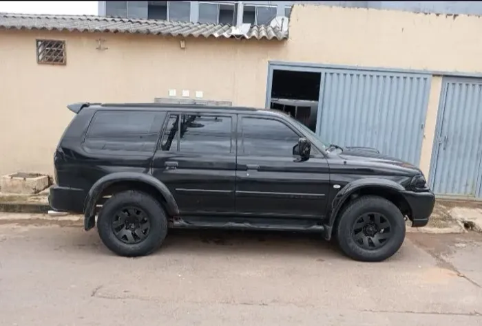 Mitsubishi Pajero Sport SE/ HPE 2.8 4X4 Diesel Aut. 2005