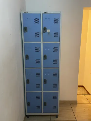 Armário roupeiro 8 portas