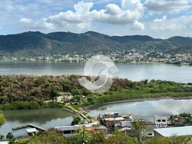 Terreno à venda com vista mar Camboinhas e Piratininga, 536 m² por R$ 600.000 - Camboinhas