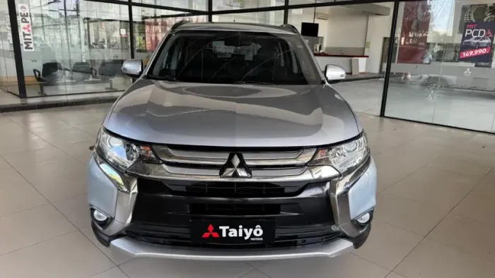Mitsubishi Outlander 2.0 16V 160cv Aut. 2016
