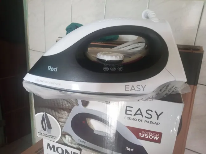 Ferro de passa roupo
