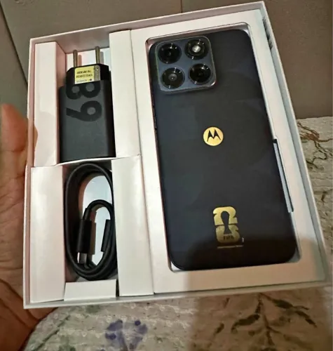 Vendo Motorola Edge 70 fusion versão copa