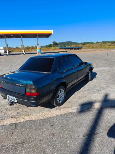 Chevrolet Monza GLS/ Hi-tech 2.0 EFI 2P E 4P 1995