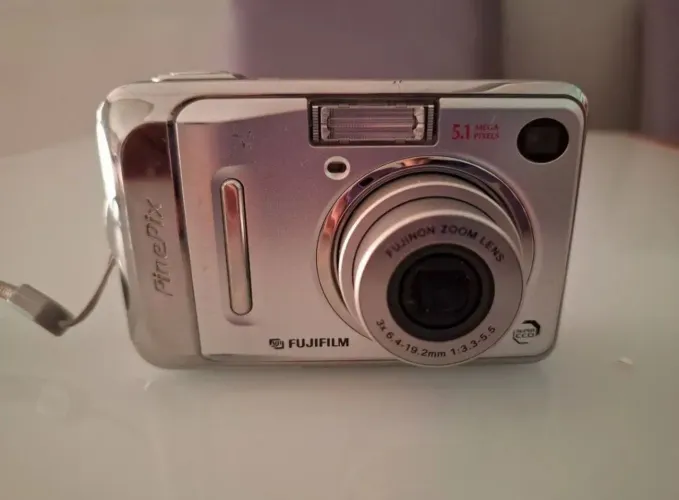 Camera Fujifilm FinePix A500 FRETE GRÁTIS 