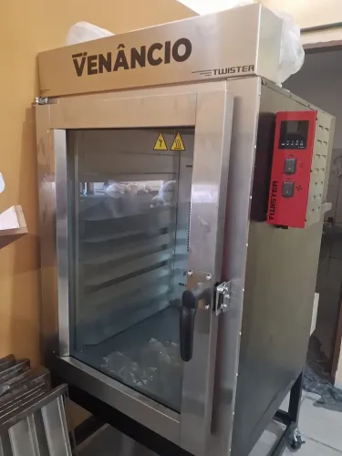 Vendo forno elétrico trifaze novo