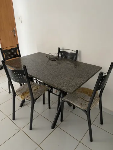 Vendo essa mesa de mármore
