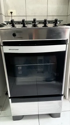 Fogão Brastemp 4 Bocas Inox com Duas Prateleiras com Alturas Ajustáveis