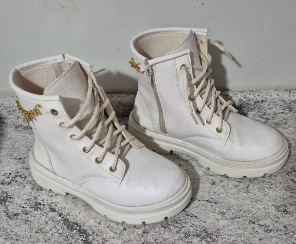 Bota infantil número 32