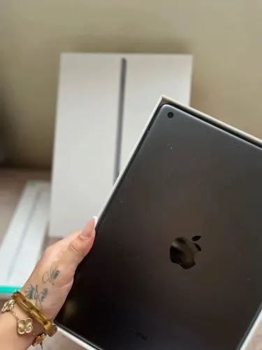 iPad 9