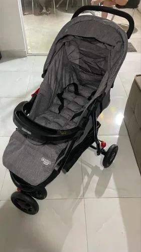Kit Carrinho de bebê + Bebê conforto