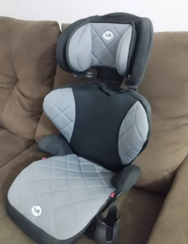 Cadeirinha Para Carro com porta copo.
